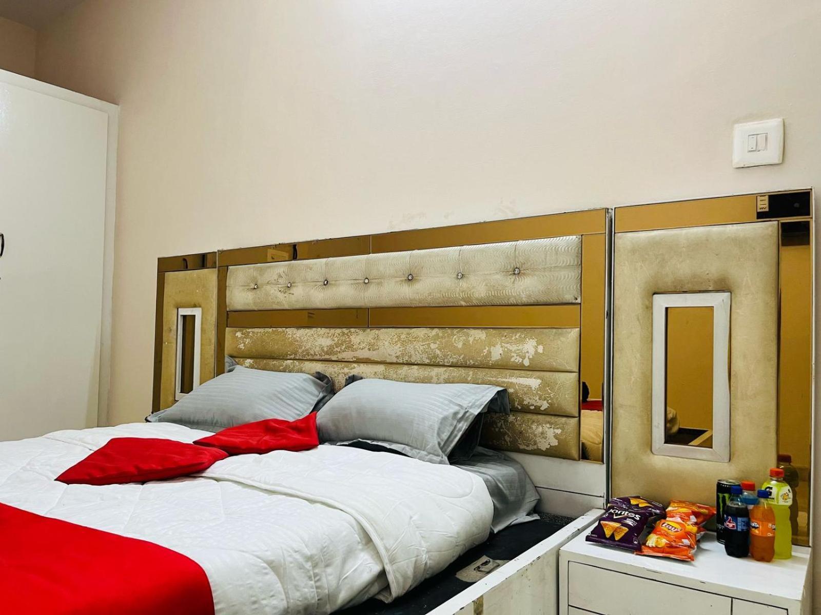 Adh Hazel Wood Hotel Mysore Buitenkant foto